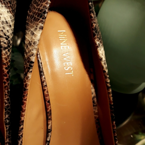 Shoes - Picture 3 of 3